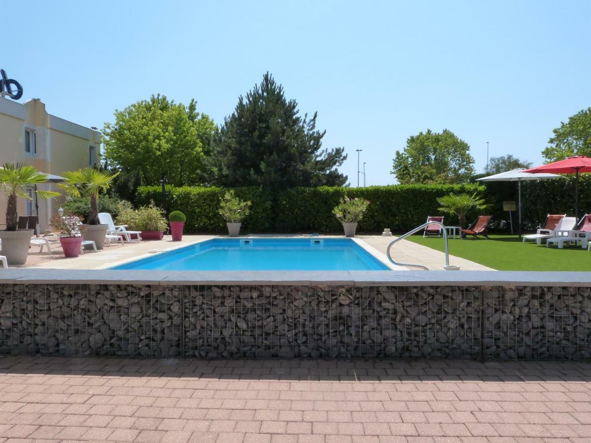 Cit'Hotel Aurore Bourges Nord - Saint Doulchard Eksteriør billede